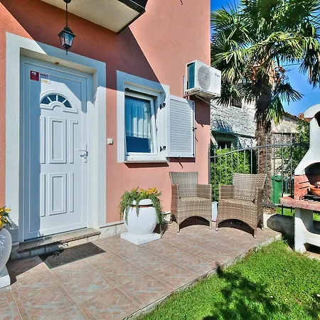 Lorena بيت ضيافة Seget (Umag)