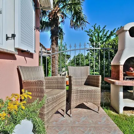 Guest house Lorena 3*