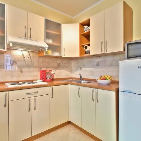 Guest house Lorena 3*