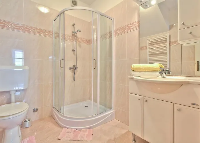 Lorena بيت ضيافة Seget (Umag)